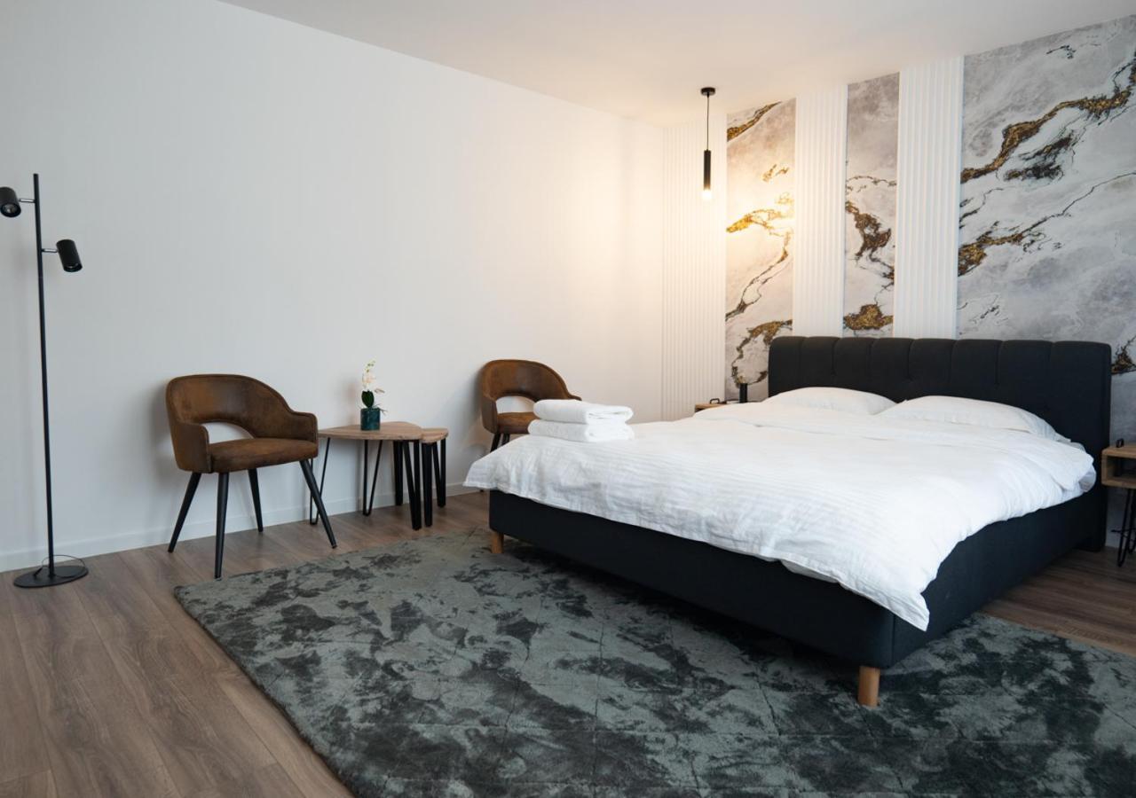 Апартаменты Garsoniera Lux Tineretului Бухарест Экстерьер фото